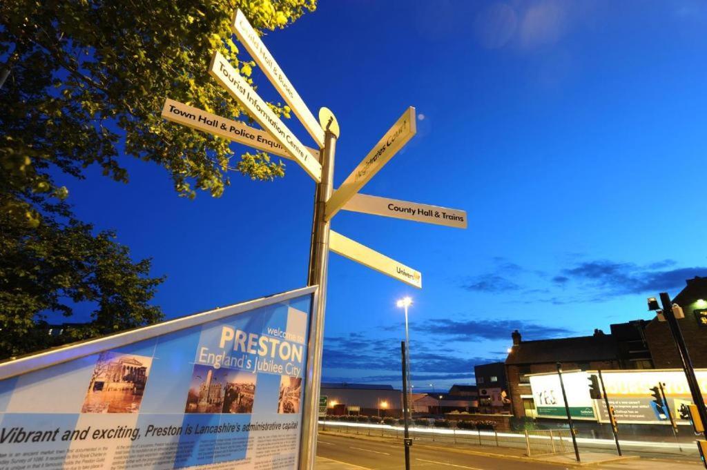F6 Hammonds Row Lägenhet Preston  Exteriör bild